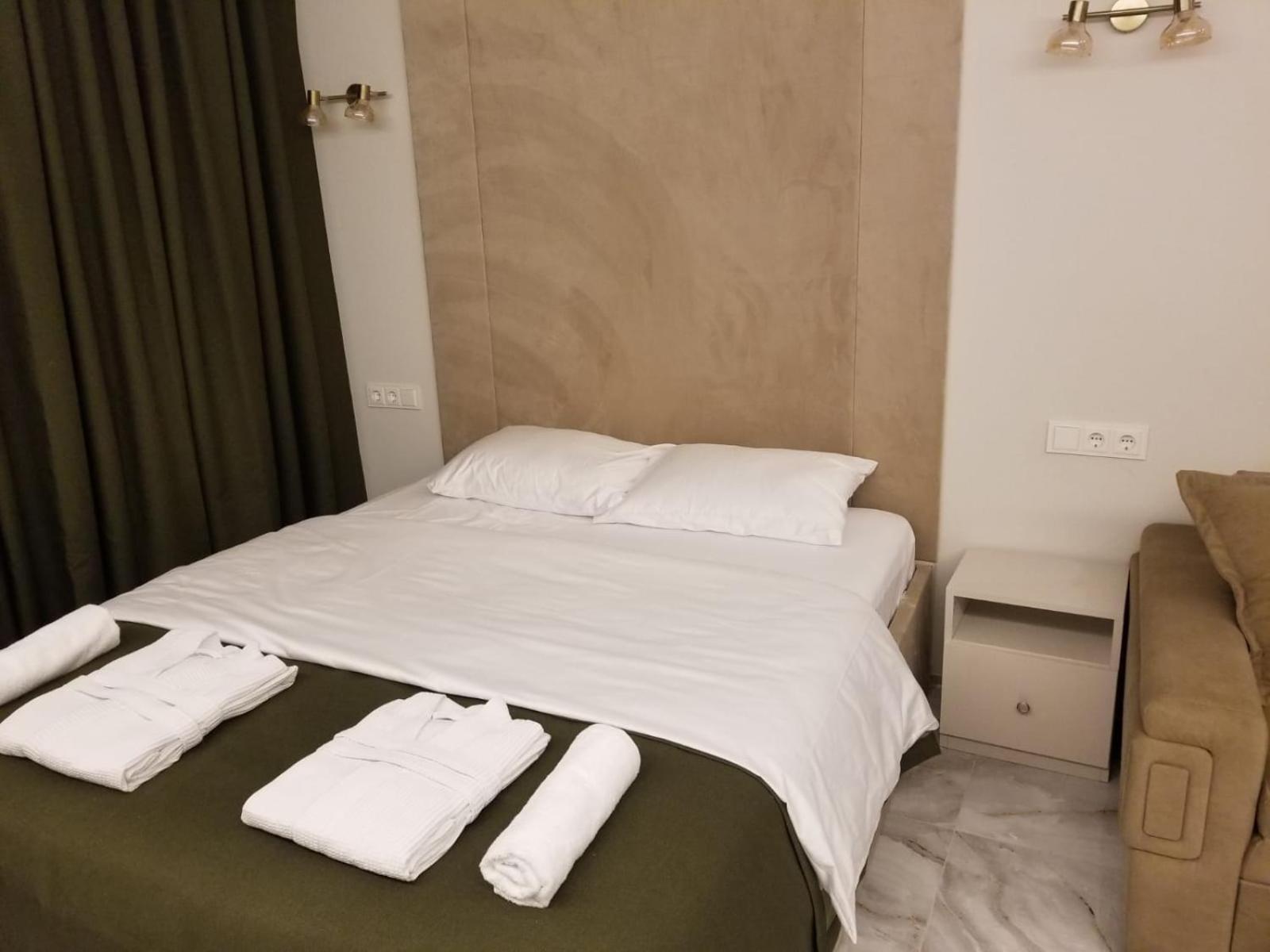 Segreto Apartment 309, 311, 341 กูเดาริ ภายนอก รูปภาพ
